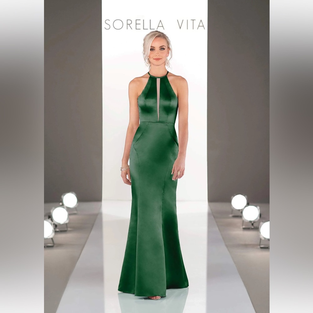 Sorella Vita Bridesmaid dress in Forest